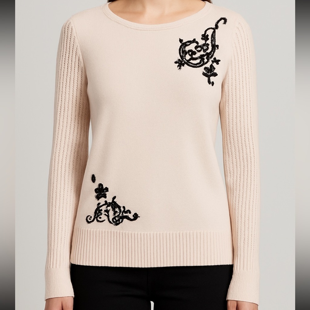 St. John Sport | Cream Scroll Appliqué Knit Sweater Open-Weave Sleeves | M